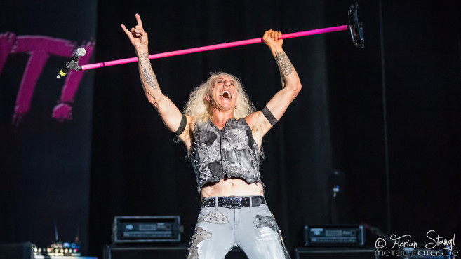 twisted-sister-bang-your-head-2016-15-07-2016_0023