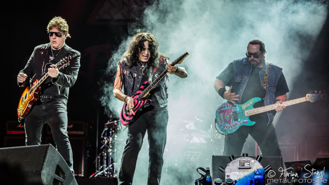 twisted-sister-bang-your-head-2016-15-07-2016_0046