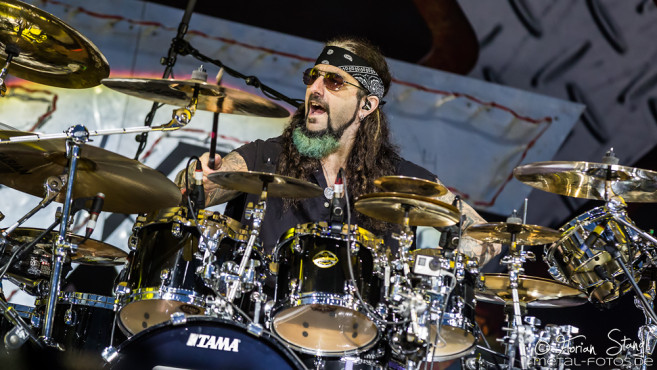 twisted-sister-bang-your-head-2016-15-07-2016_0071