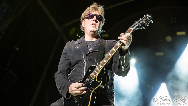 twisted-sister-bang-your-head-2016-15-07-2016_0095