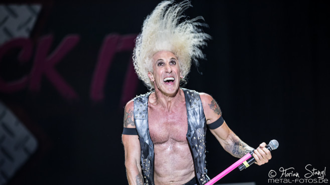 twisted-sister-bang-your-head-2016-15-07-2016_0108