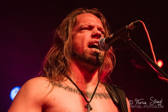 tyr-hirsch-nuernberg-10-09-2013-36