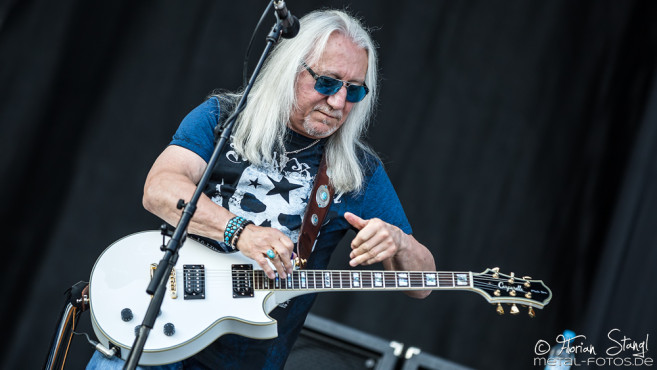 uriah-heep-bang-your-head-2016-16-07-2016_0013