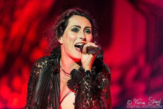 within-temptation-masters-of-rock-9-7-2015_0045