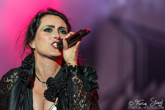 within-temptation-masters-of-rock-9-7-2015_0077