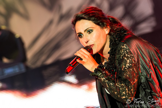 within-temptation-masters-of-rock-9-7-2015_0083