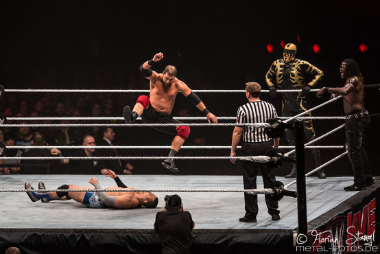 WWE Live Road to WrestleMania 2017