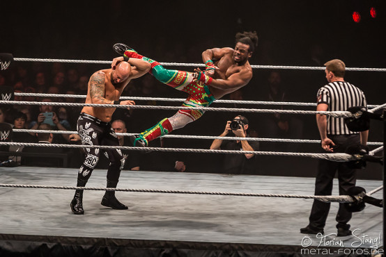 WWE Live Road to WrestleMania 2017