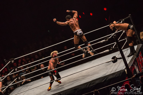 WWE Live Road to WrestleMania 2017
