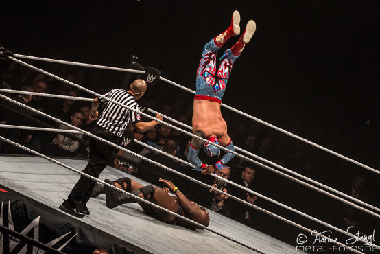 WWE Live Road to WrestleMania 2017
