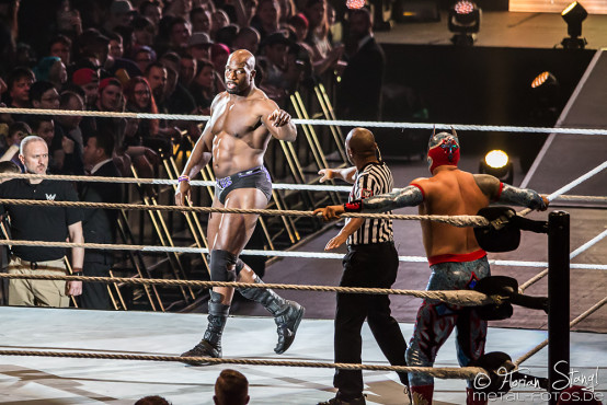 WWE Live Road to WrestleMania 2017