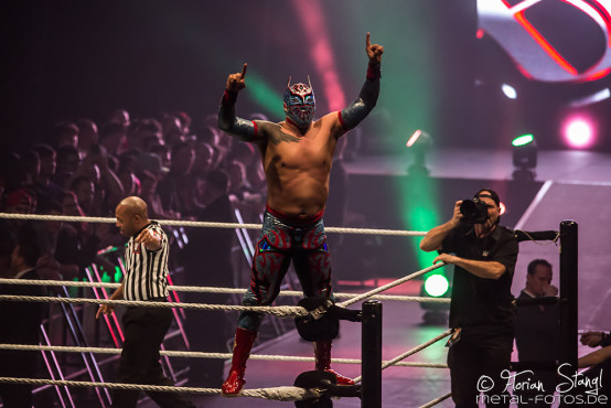 WWE Live Road to WrestleMania 2017