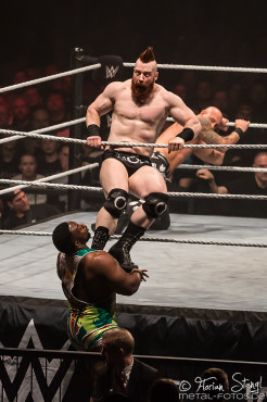 WWE Live Road to WrestleMania 2017