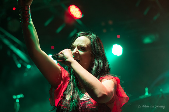 xandria-17-11-2012-geiselwind-musichall-13