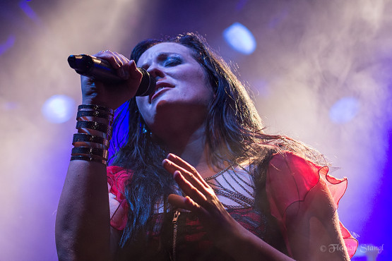 xandria-17-11-2012-geiselwind-musichall-34